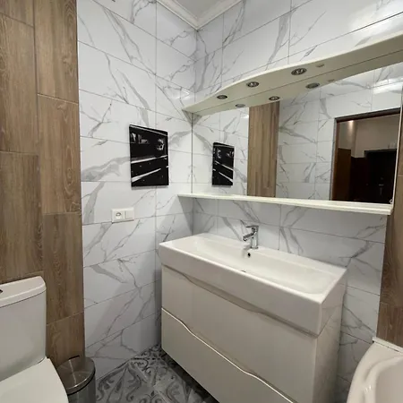 в самом центре одессы 2 отдельные комнаты и балкон Apartment *